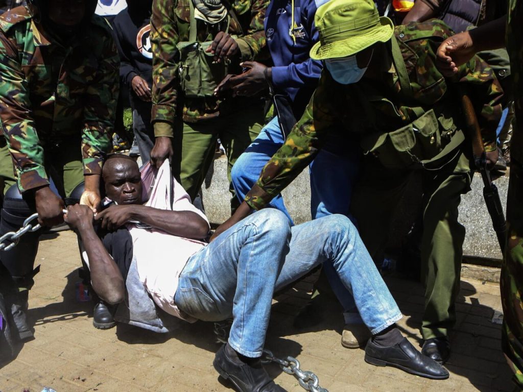High Court: Police must be in uniform and identifiable during protests