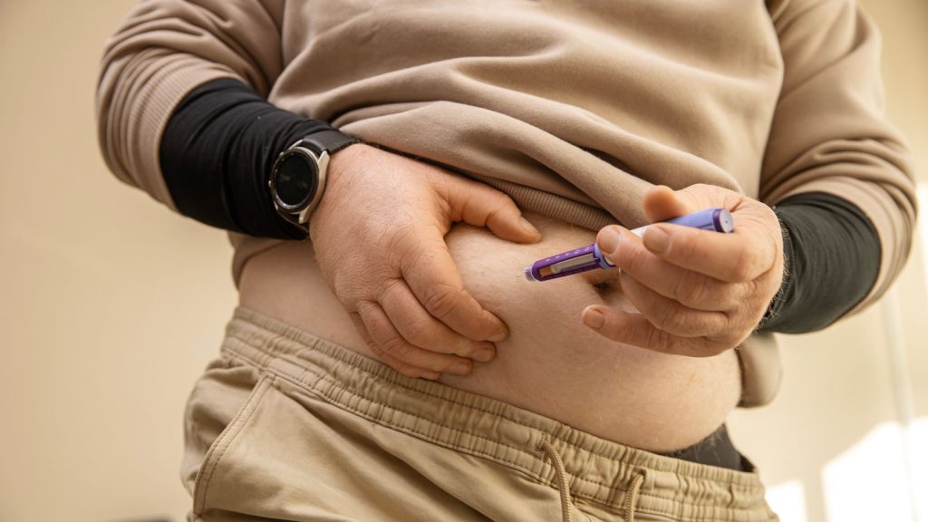 Experts investigate serious side effects of popular weight loss jabs after hundreds of hospitalisations